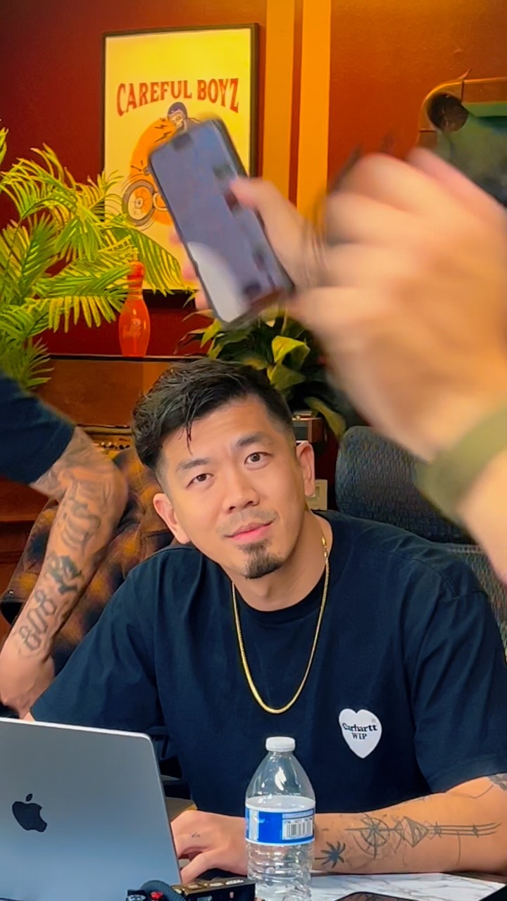 Anthony Lee on the JK News set